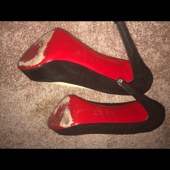 Christian Louboutin Red Bottom Heels! Narrow fit! - Picture 4 of 6